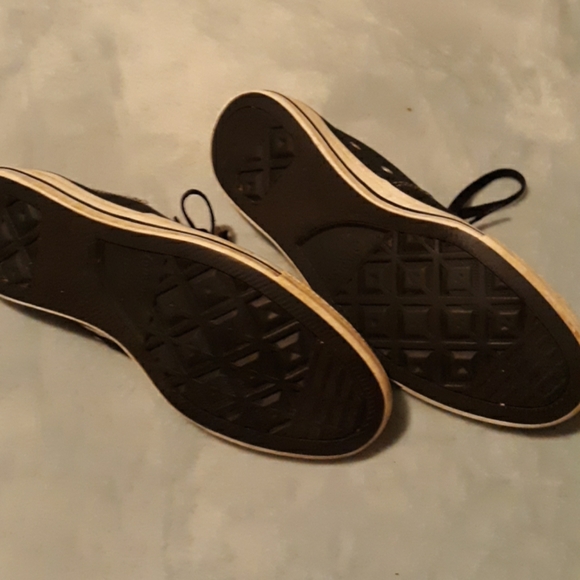 **SOLD ON MERCARI** - Picture 3 of 8